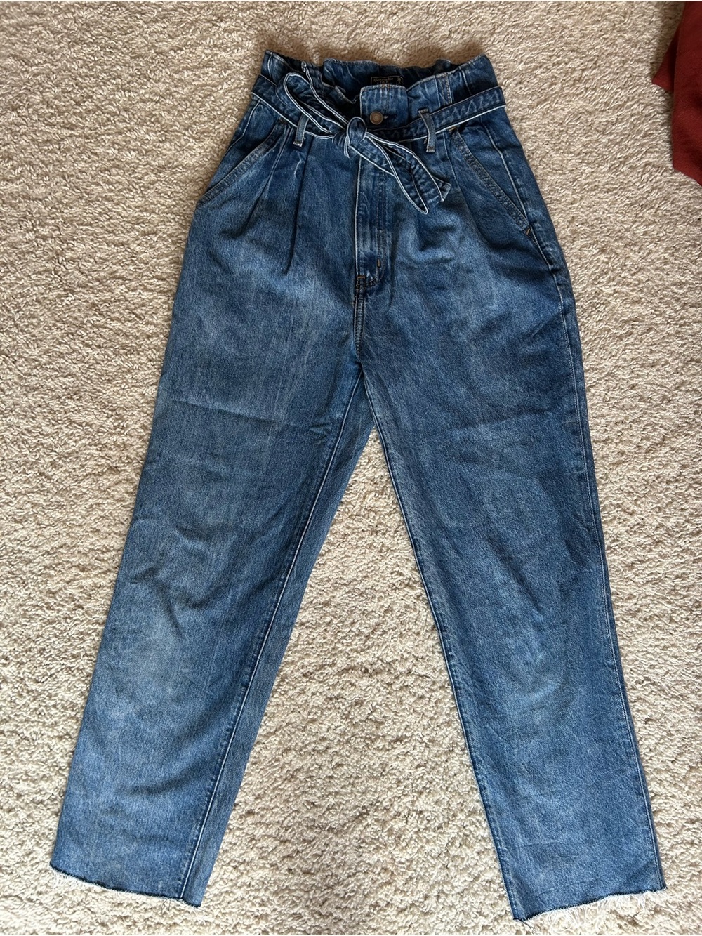 Abercrombie & Fitch mom jeans 26/2 paperbag waist